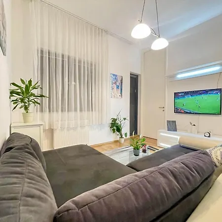Centar Lujane Apartment *