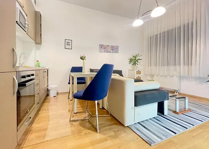 Centar Lujane * Saraybosna